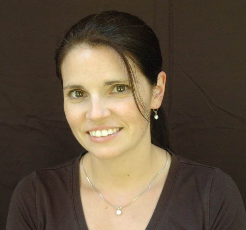 profile picture of Certified Instructor Claire Rosina from Queensland, Australia